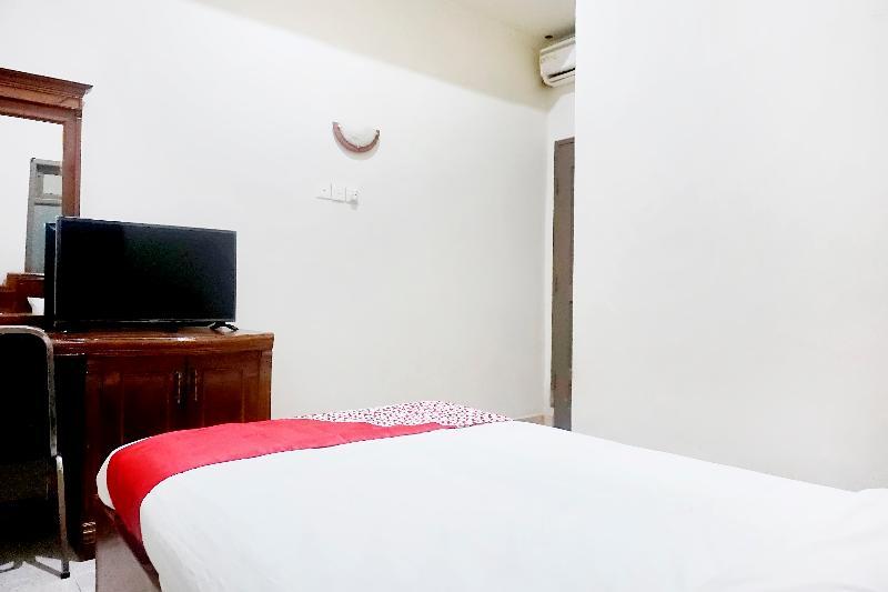 Oyo 627 Tirta Kencana Syariah Hotel Pekanbaru Exterior photo